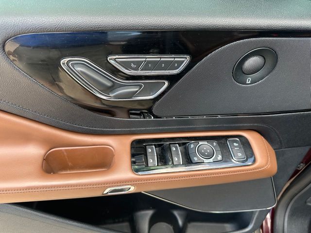 2020 Lincoln Aviator Reserve photo 10