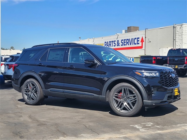 2025 Ford Explorer ST