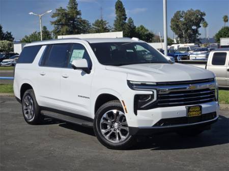 2025 Chevrolet Suburban LT