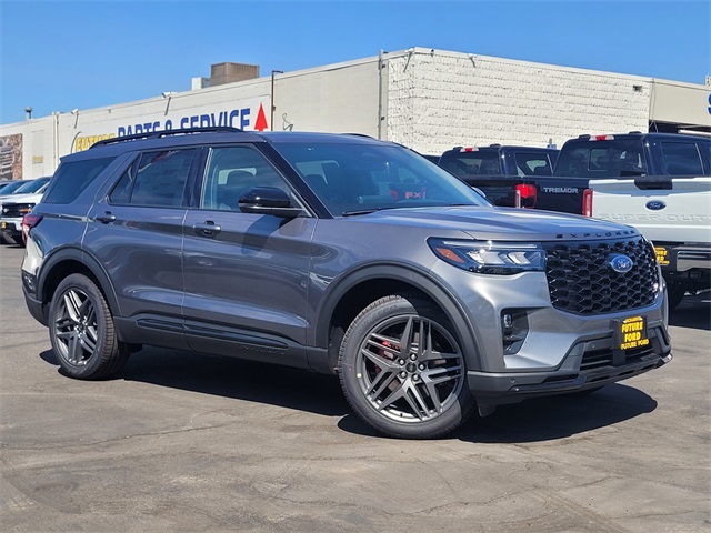 2025 Ford Explorer ST