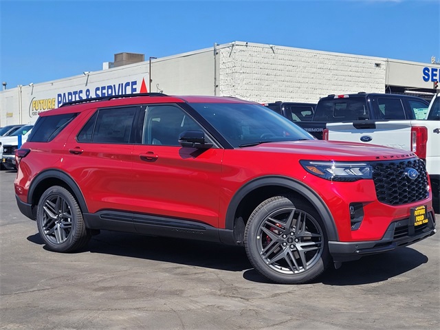 2025 Ford Explorer ST