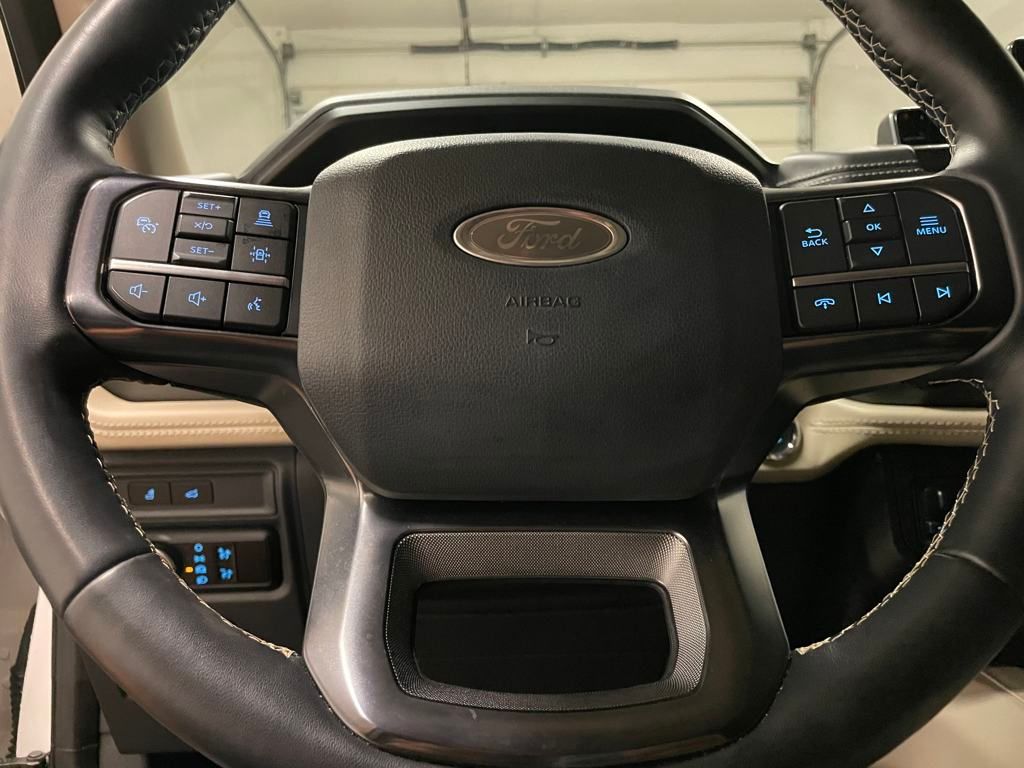 2023 Ford Expedition Platinum photo 8