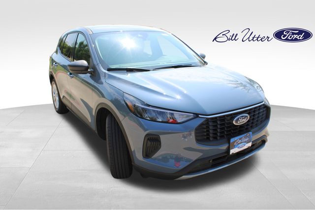 2025 Ford Escape Active photo 2