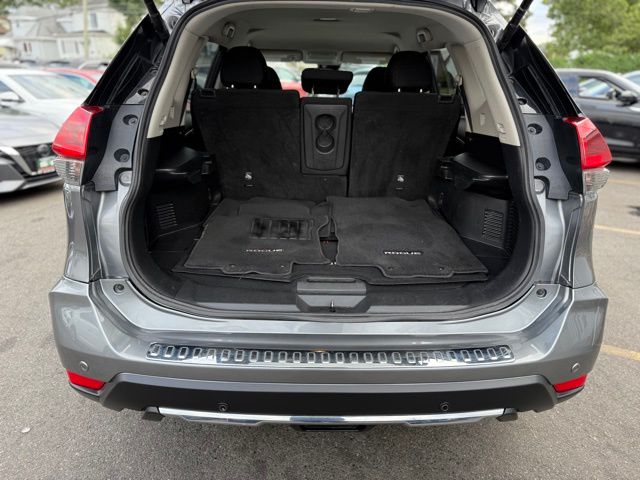 2020 Nissan Rogue SV photo 6