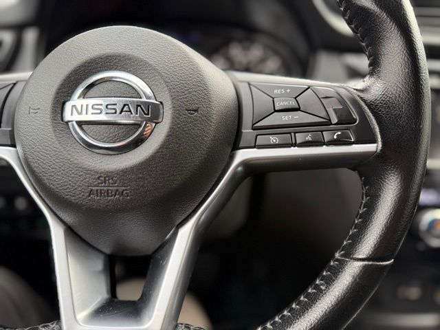 2020 Nissan Rogue SV photo 29