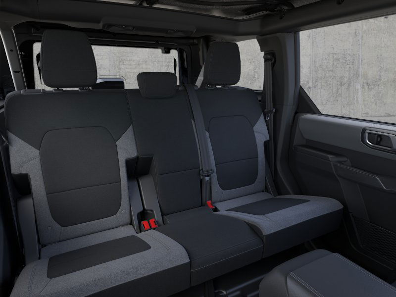 2025 Ford Bronco Base photo 9