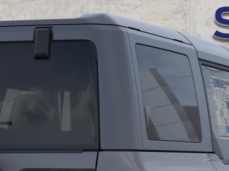 2025 Ford Bronco Base photo 22