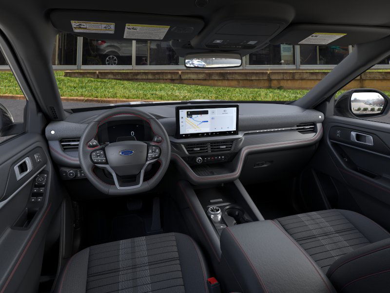 2025 Ford Explorer ST-Line photo 9