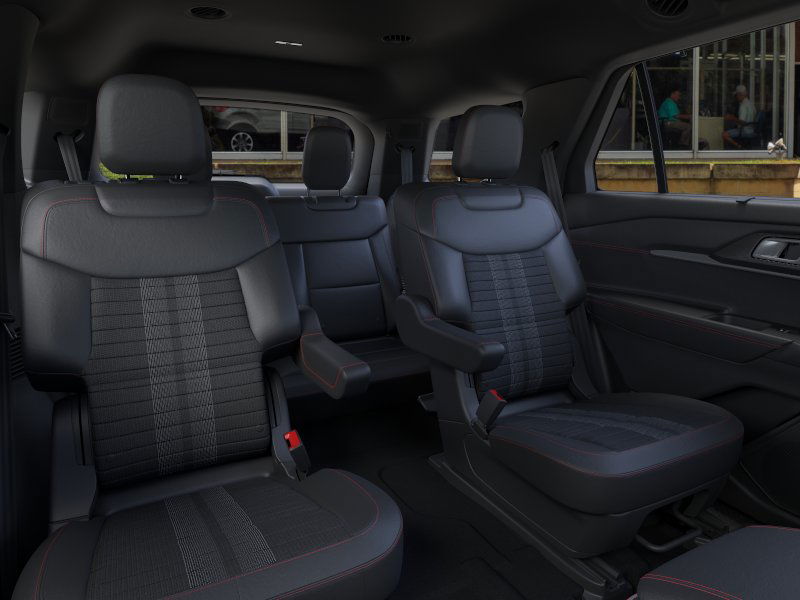 2025 Ford Explorer ST-Line photo 11