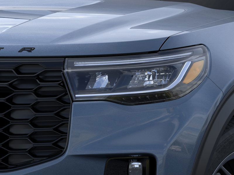2025 Ford Explorer ST-Line photo 17