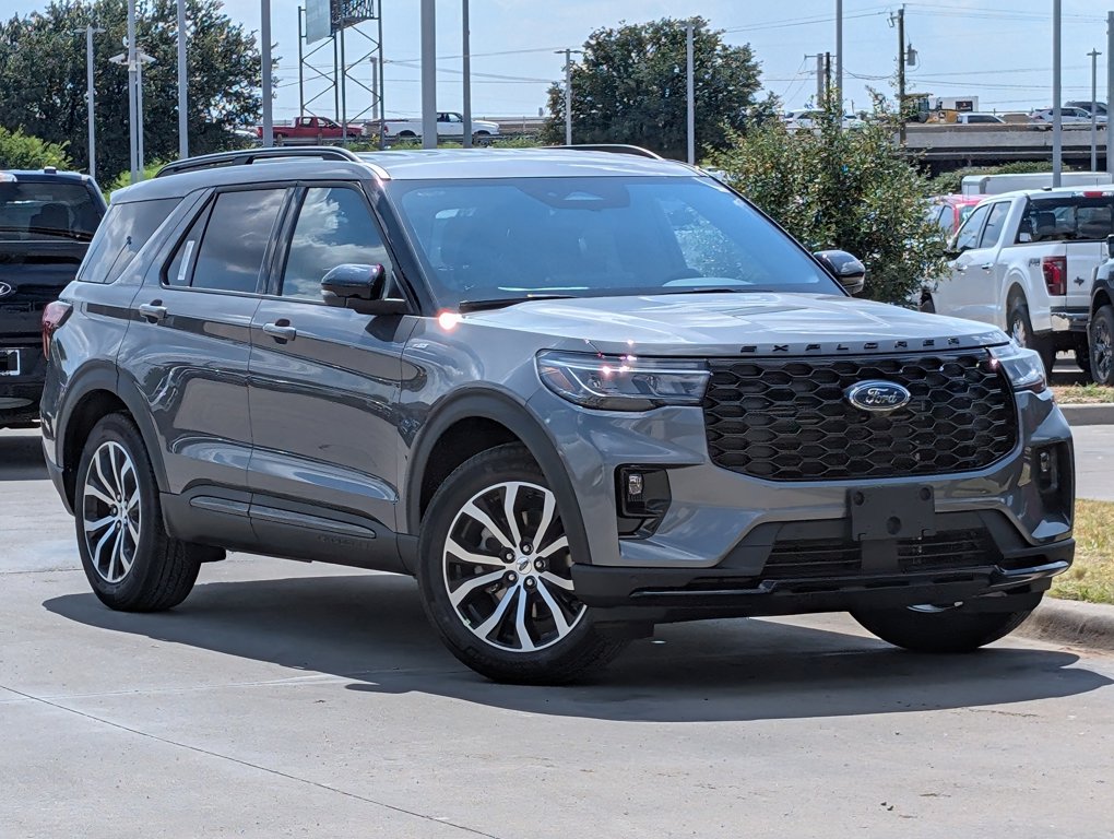 New 2025 Ford Explorer ST-Line