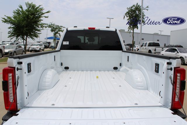 2025 Ford F-250 photo 6