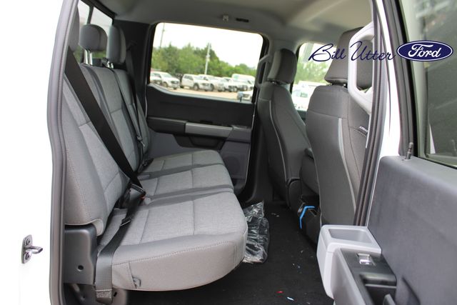 2025 Ford F-250 photo 8