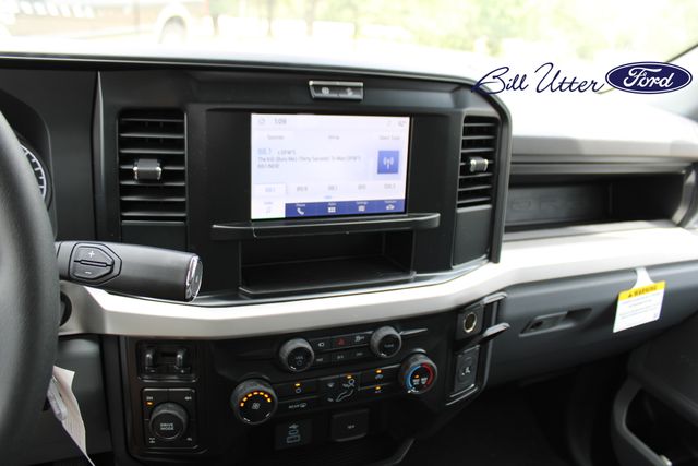 2025 Ford F-250 photo 11
