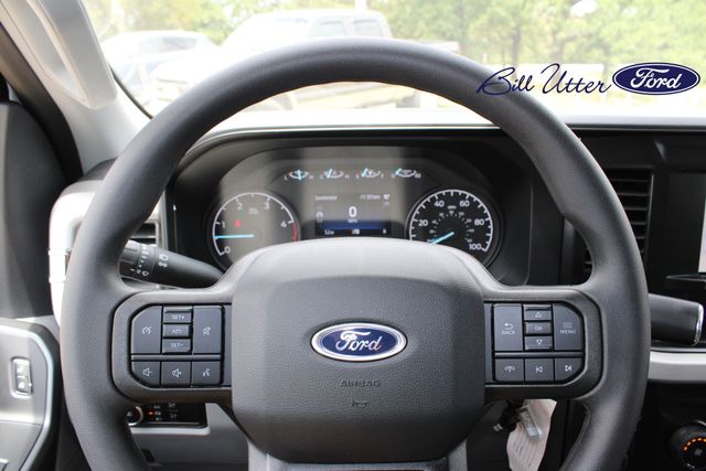 2025 Ford F-250 photo 13