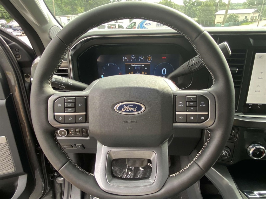 2026 Ford F-350 photo 17