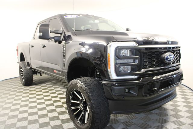 Used 2023 Ford F-250 Super Duty Lariat with VIN 1FT8W2BM2PEC24218 for sale in Kansas City