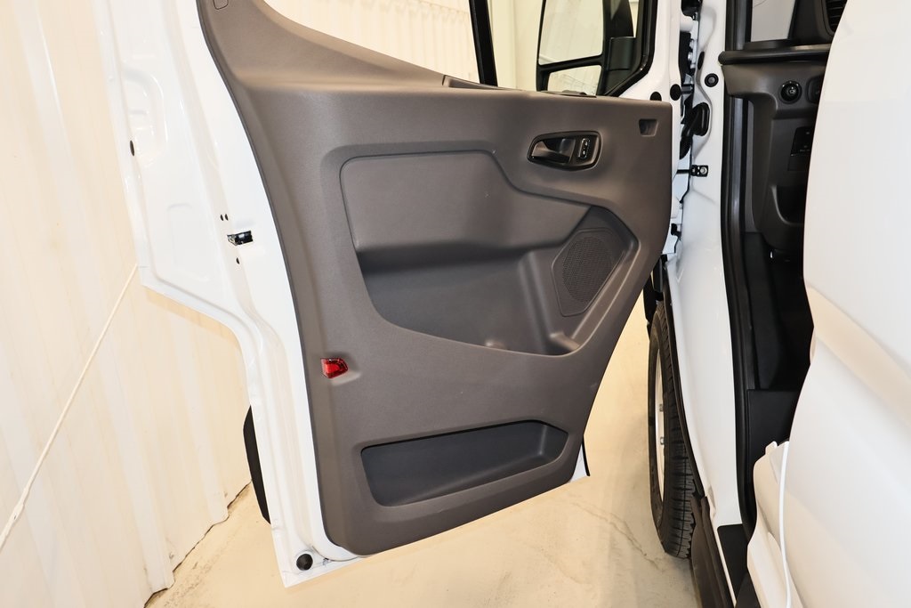 2025 Ford Transit photo 9