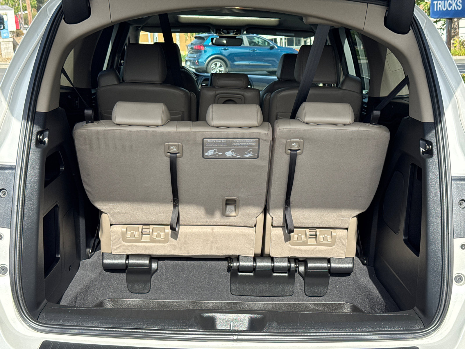 2022 Honda Odyssey EX-L photo 8