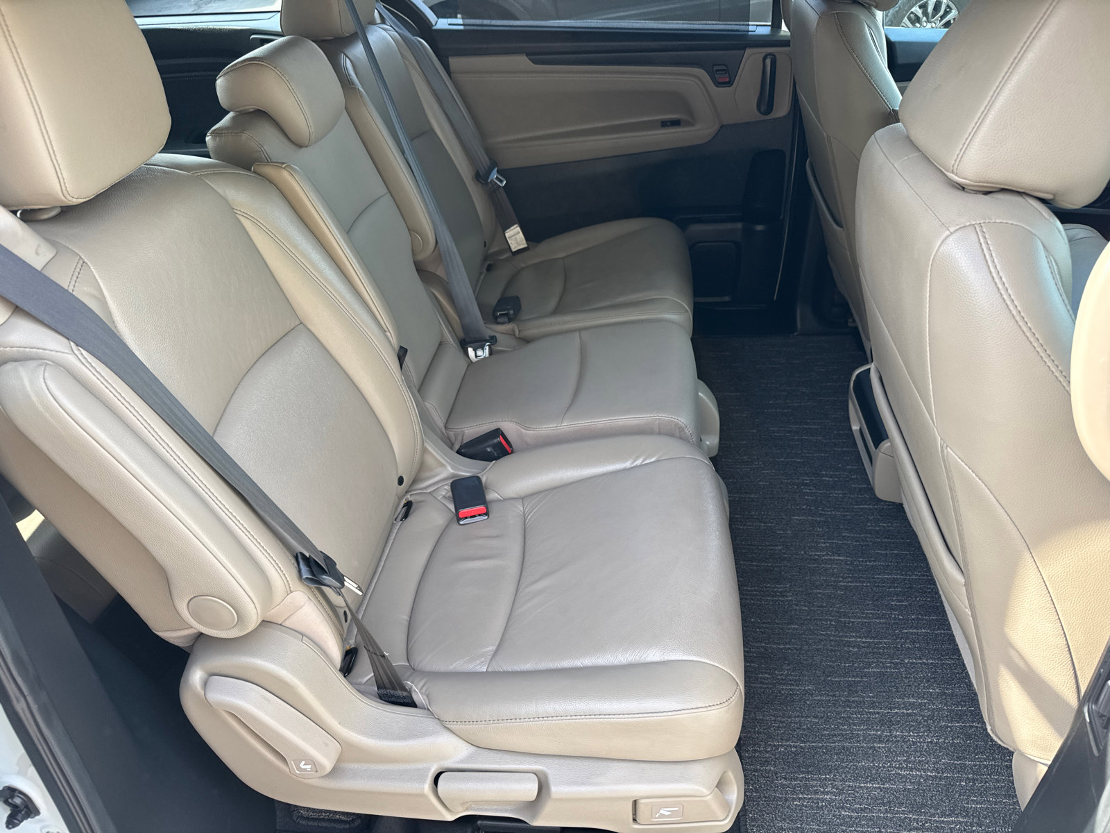2022 Honda Odyssey EX-L photo 16