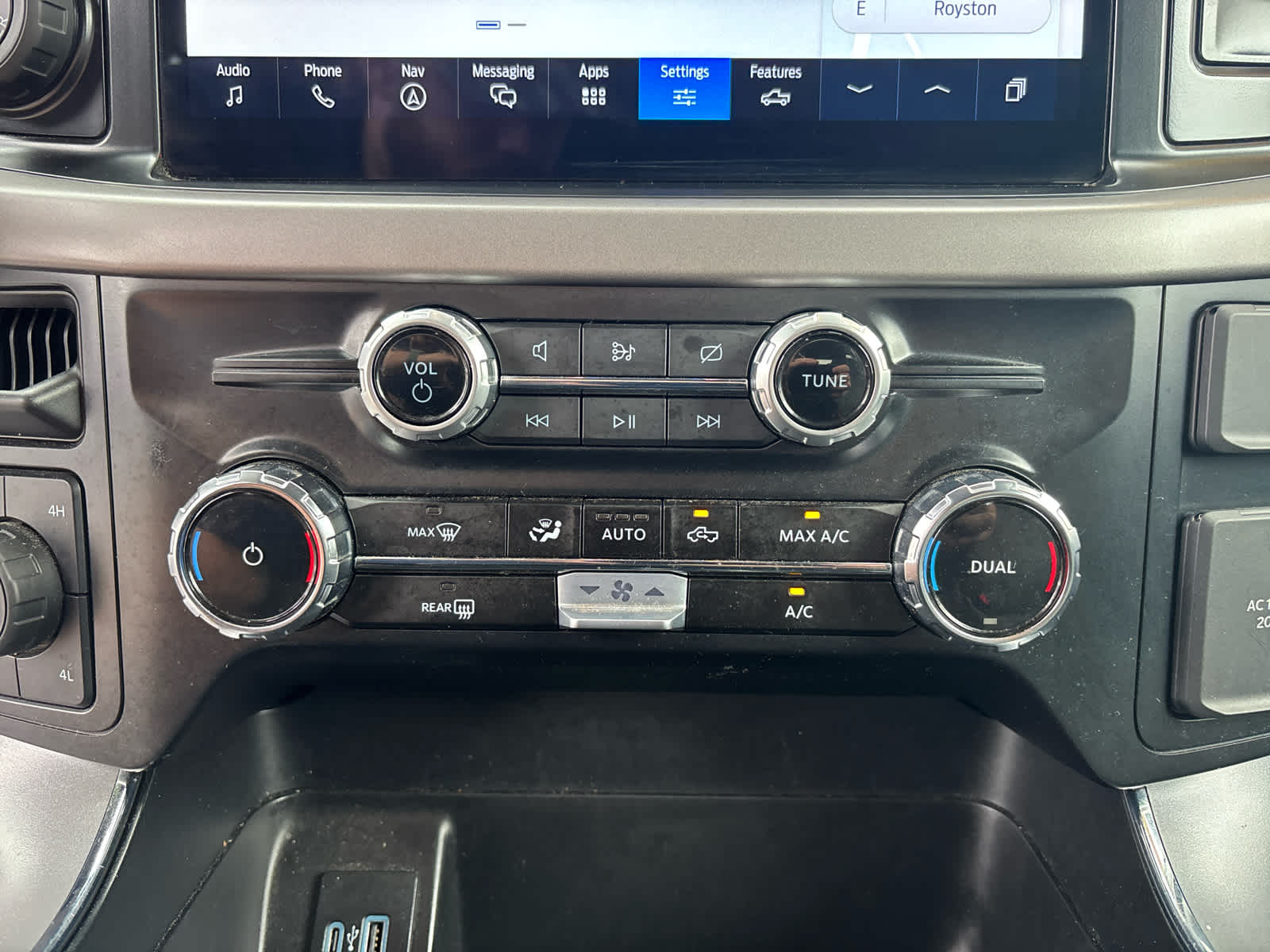 2024 Ford F-150 XLT photo 9