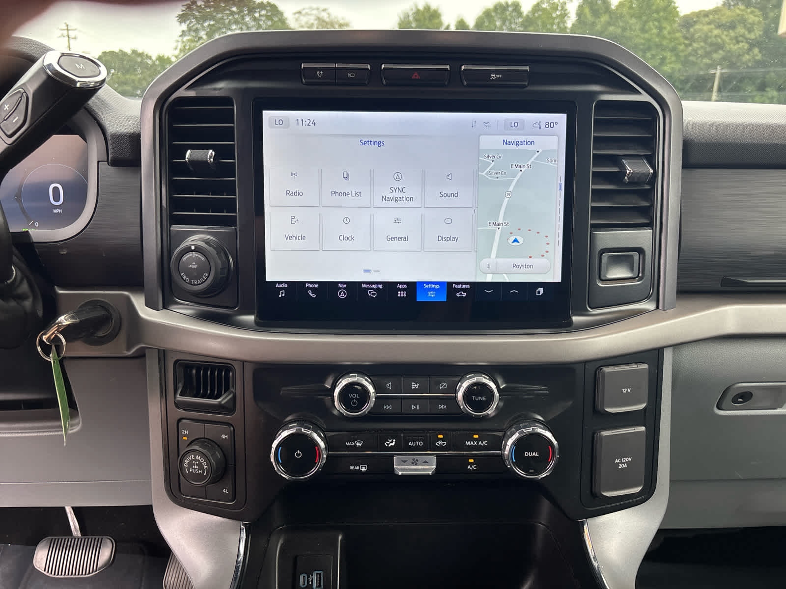 2024 Ford F-150 XLT photo 10