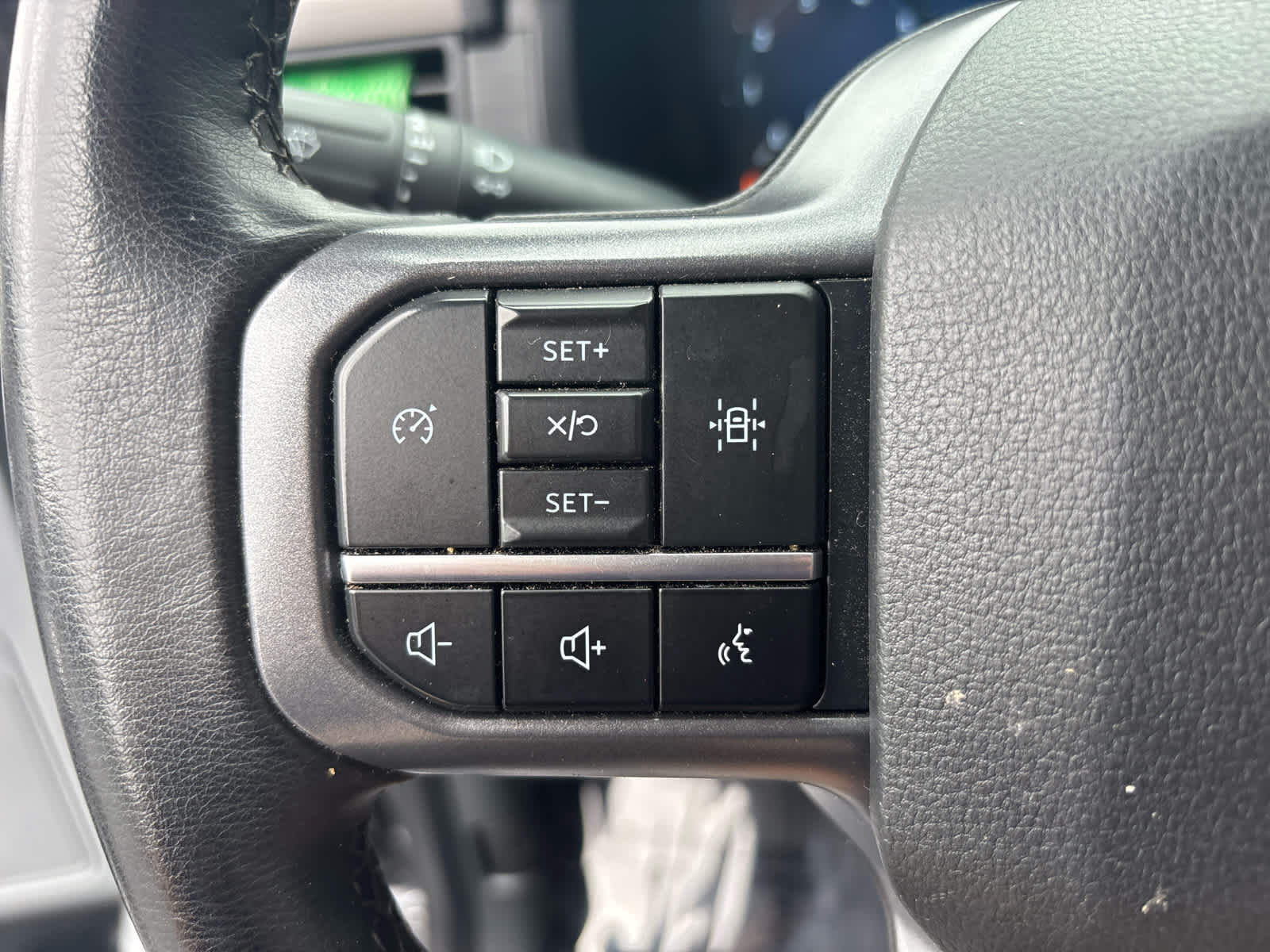 2024 Ford F-150 XLT photo 11