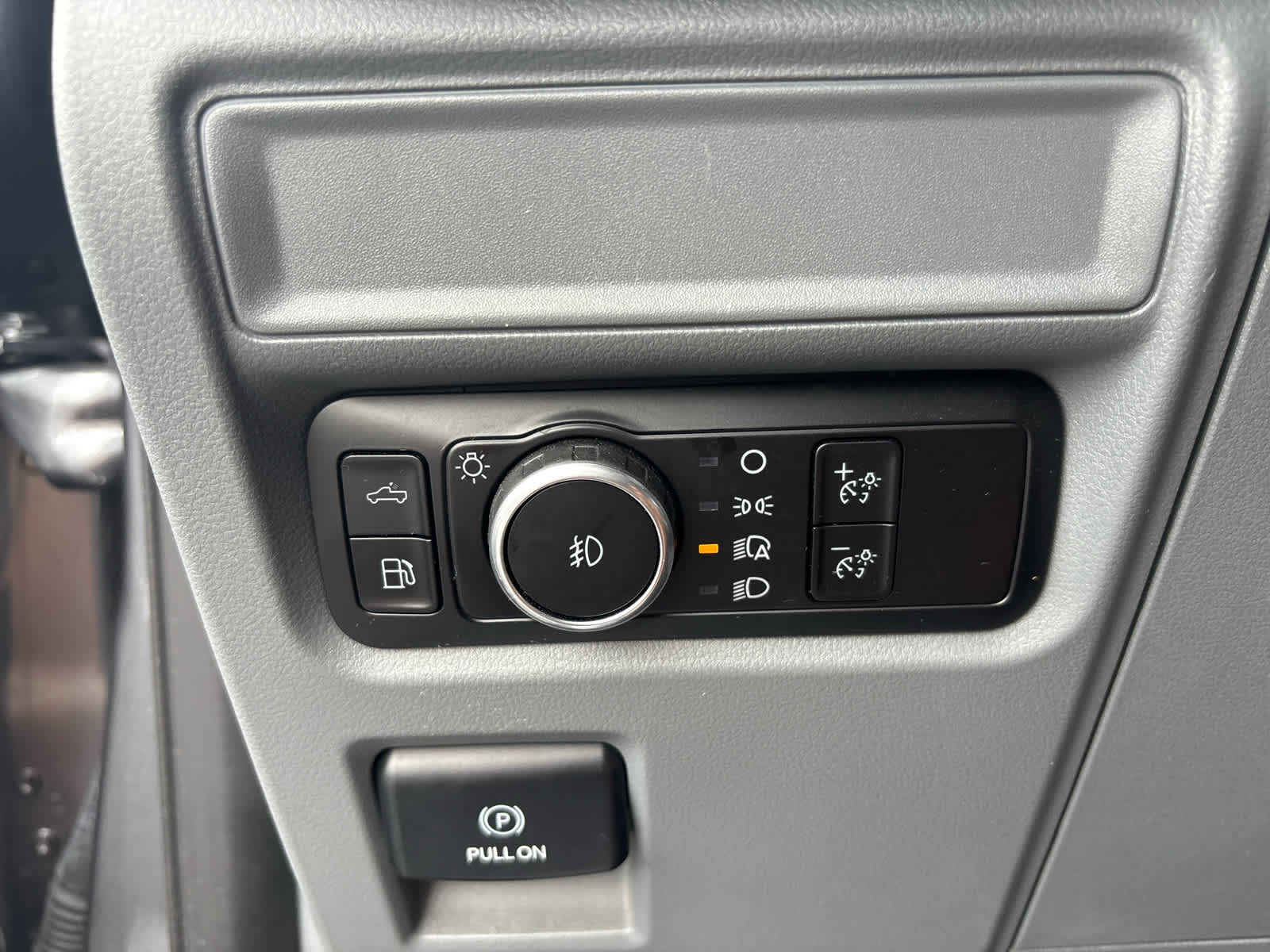 2024 Ford F-150 XLT photo 13