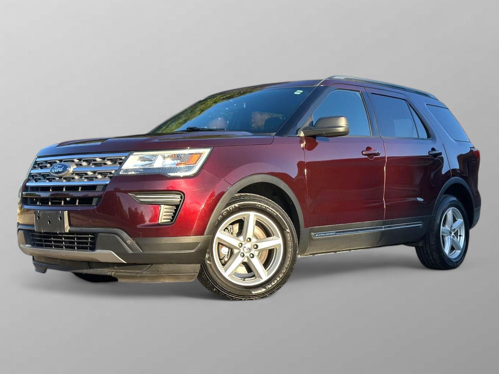 2018 Ford Explorer XLT photo 2