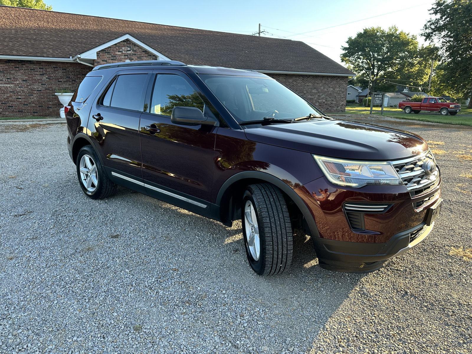 2018 Ford Explorer XLT photo 4