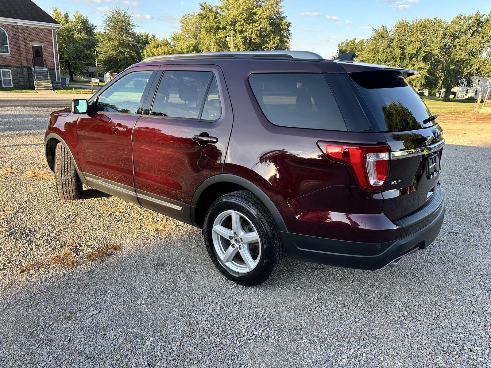 2018 Ford Explorer XLT photo 7