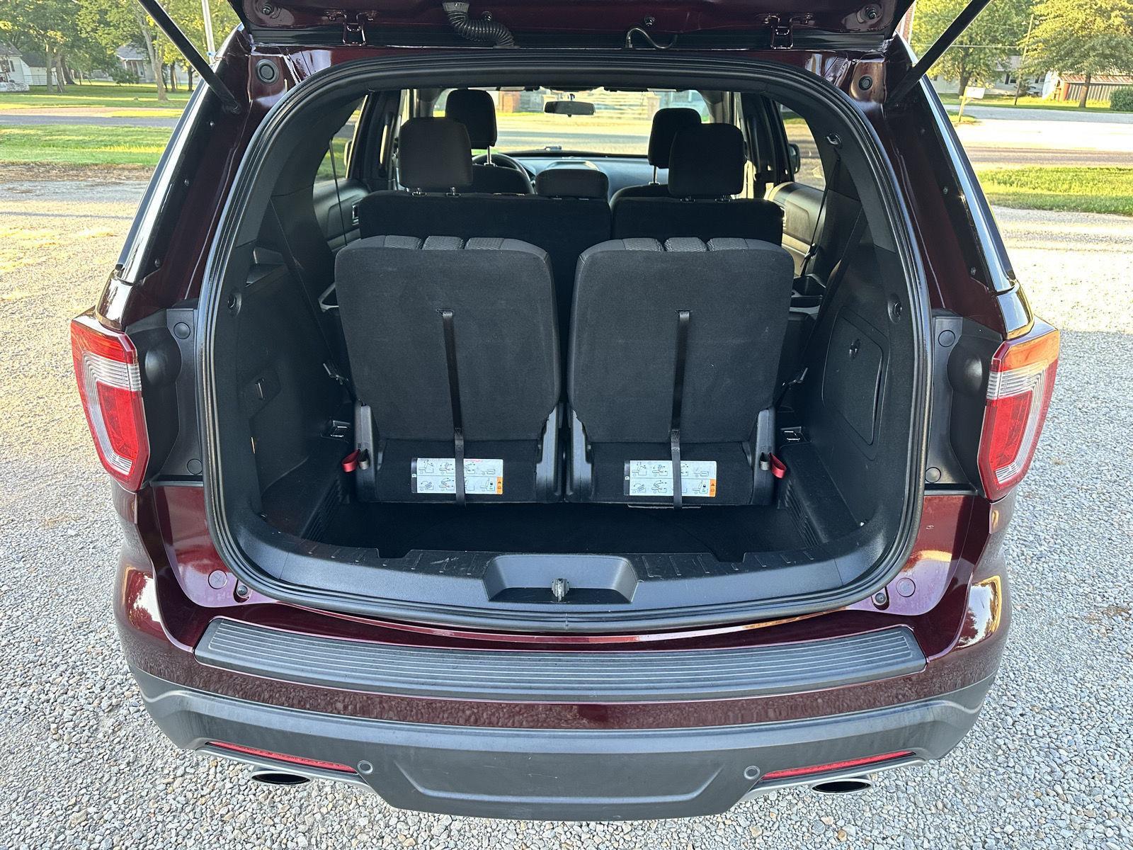 2018 Ford Explorer XLT photo 16