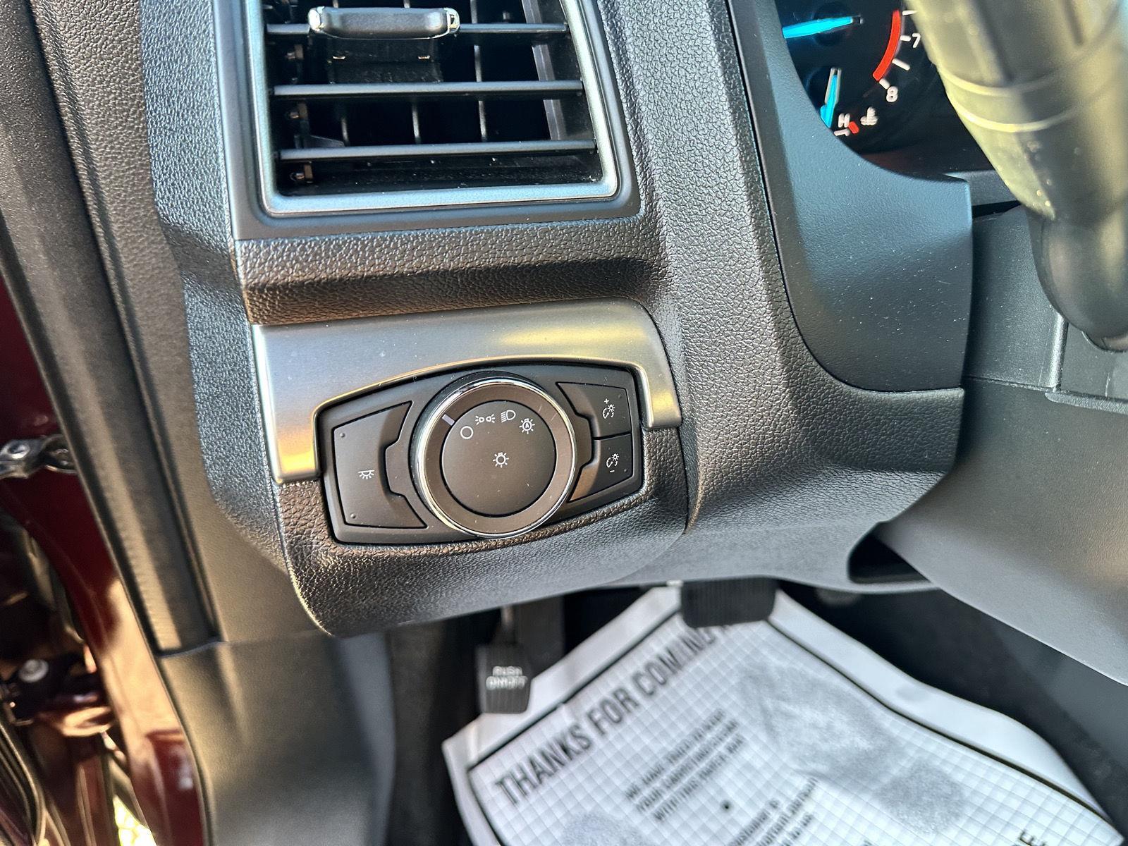 2018 Ford Explorer XLT photo 24