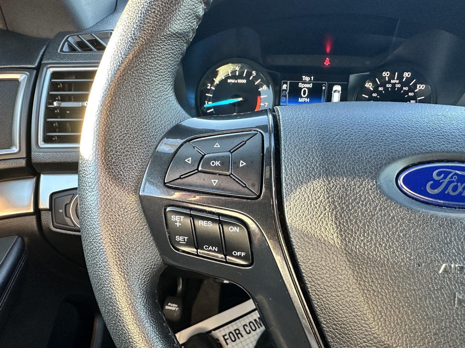 2018 Ford Explorer XLT photo 27