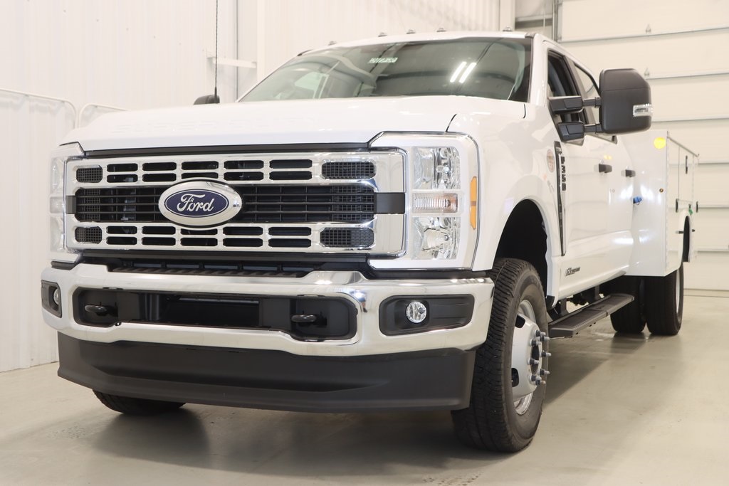 2024 Ford F-350 photo 4