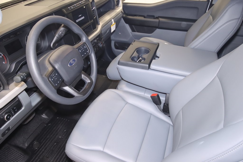 2024 Ford F-350 photo 23