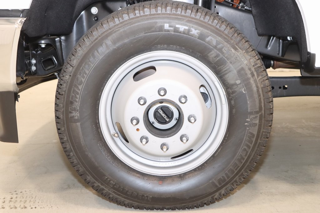 2024 Ford F-350 photo 28