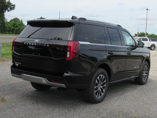 2025 Ford Expedition Platinum photo 3