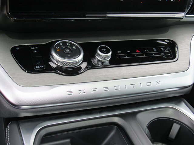 2025 Ford Expedition Platinum photo 21