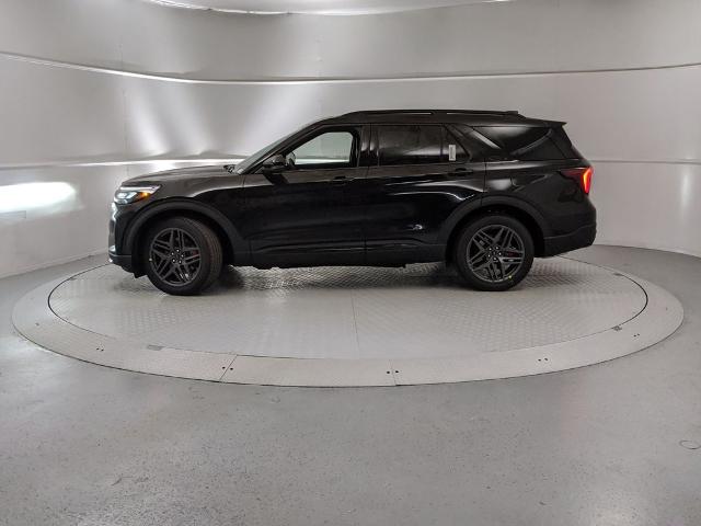 2025 Ford Explorer ST photo 3