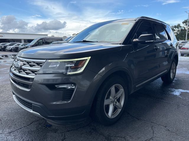 2019 Ford Explorer XLT photo 3