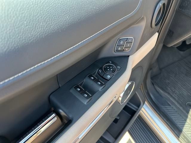 2022 Ford Expedition MAX XLT photo 11