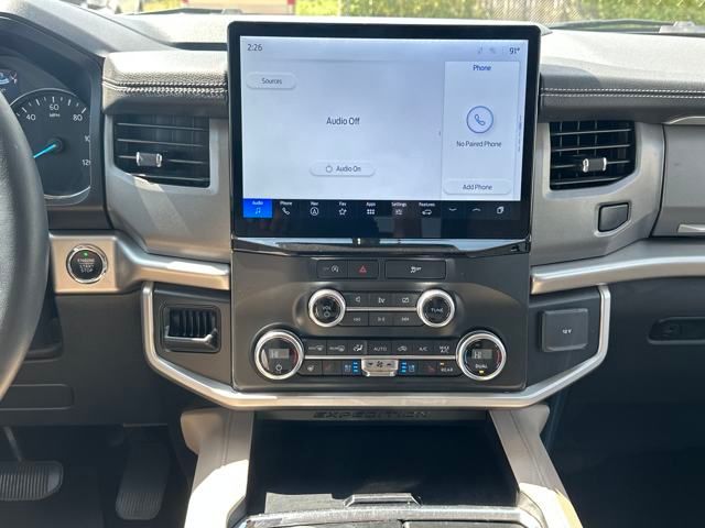 2022 Ford Expedition MAX XLT photo 16