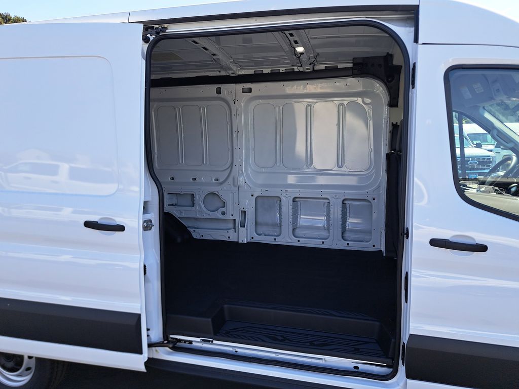 2025 Ford Transit photo 9