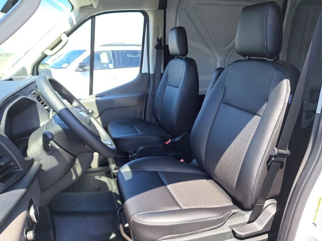 2025 Ford Transit photo 13