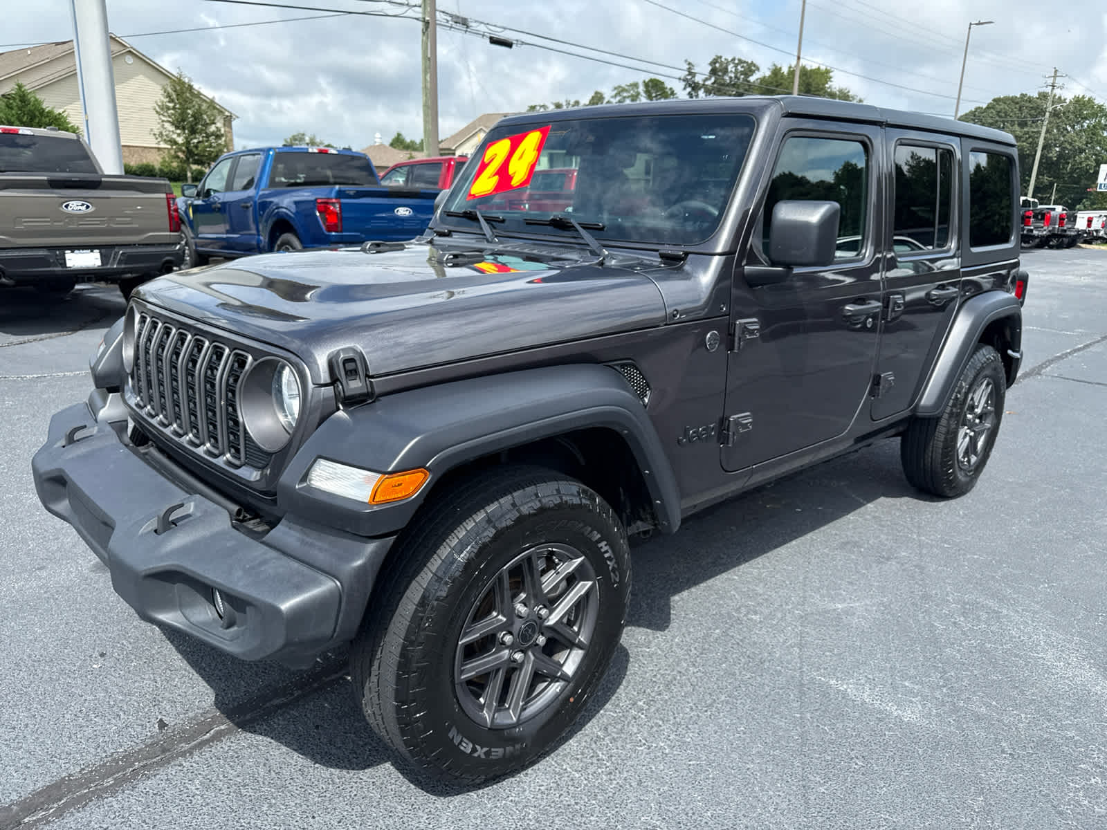 2024 Jeep Wrangler Sport S photo 4