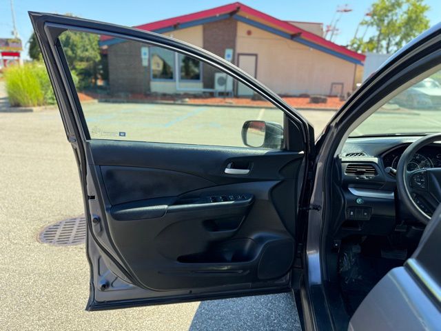 2016 Honda CR-V LX photo 12