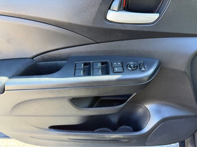 2016 Honda CR-V LX photo 13