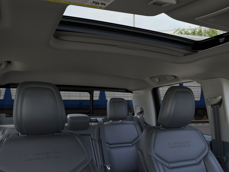 2025 Ford Maverick photo 10