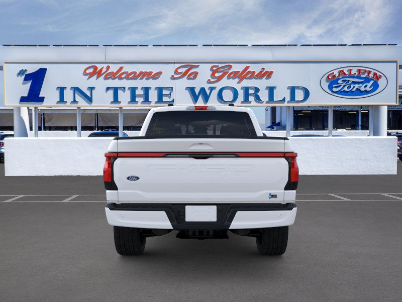 2025 Ford F-150 Lightning Platinum photo 8